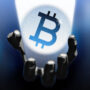Аналитик Bloomberg: биткоин-ETF в 3 раза обгонят золотые фонды