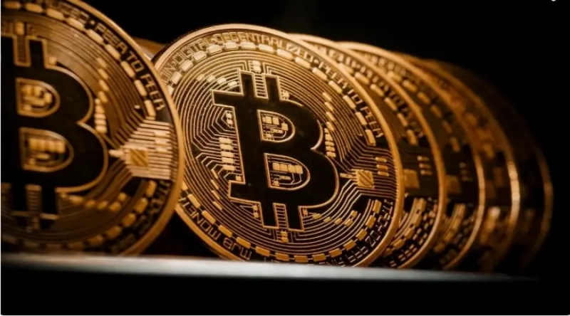 Кошельки крупных держателей биткоина пополнились на 114 000 BTC