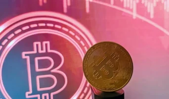 Нефть утопила биткоин в проливах: криптоинвесторов пугает инфляция