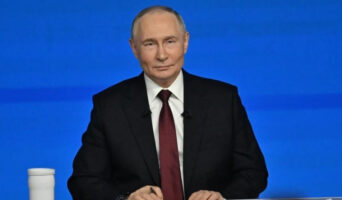 Путин велел разъяснить россиянам преимущества цифрового рубля