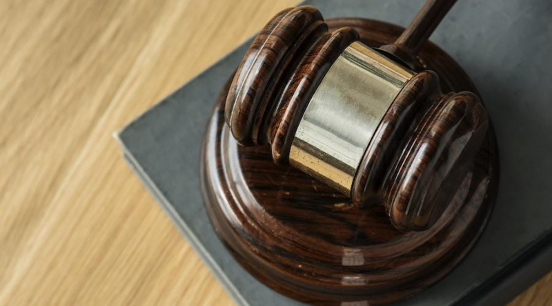 Россиянин одалживал у майнеров оборудование и распродавал тайком