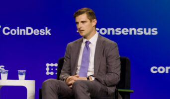 Криптосоветник Трампа заработал на законе о стейблкоинах GENIUS — WSJ