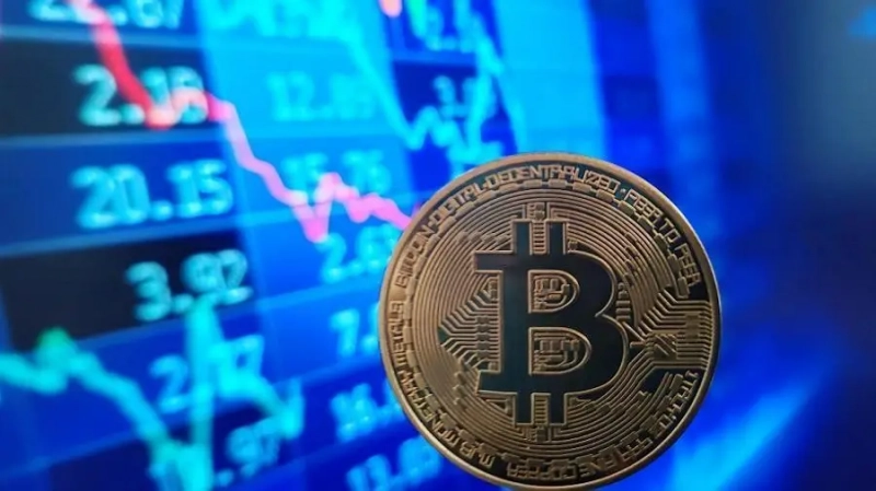 Октябрь — биткоин и эфир обнадеживают: что меняется на крипторынке